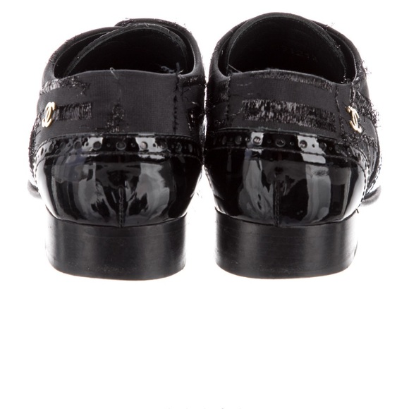 Chanel Distressed Tweed Detail Oxfords size 39 (runs small) - Picture 4 of 6